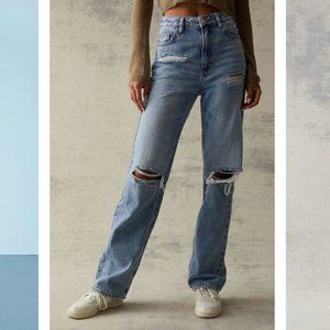90's Boyfriend Ripped Jeans Light Blue